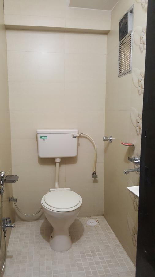Hotel Silver Castle ムンバイ エクステリア 写真
